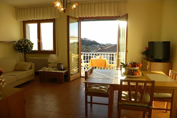 Foto van Appartement in Pietra Ligure met garage - Vakantiehuis in Pietra Ligure - DiningRoom