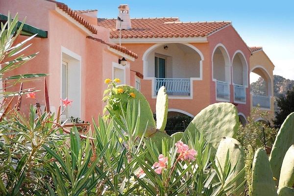Foto van Appartement in de residentie Lu Nibareddu, Loiri - Vakantiehuis in Loiri - ExteriorSummer