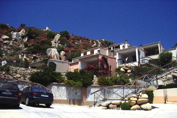 Foto van Appartement in Costa Rei met Zeezicht - Vakantiehuis in Costa Rei - ExteriorSummer