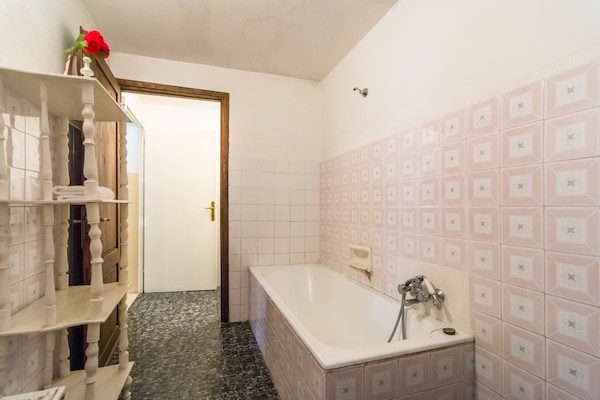 Foto van Italiaans verblijf: wijngebied Bacchereto - Vakantiehuis in Carmignano - BathRoom