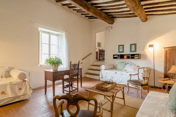Foto van Italiaans verblijf: wijngebied Bacchereto - Vakantiehuis in Carmignano - LivingRoom