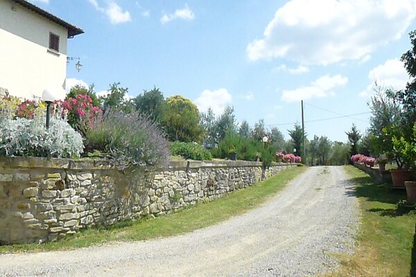 Foto van Landelijk huis in Arezzo met zwembad - Vakantiehuis in Tregozzano, Arezzo - AreaSummer1KM