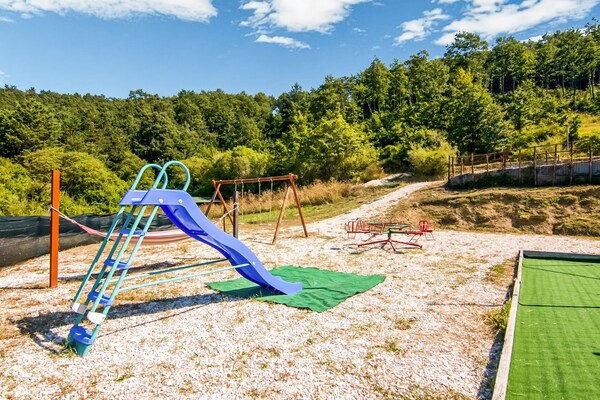 Foto van Boerderij in Apecchio met zwembad - Vakantiehuis in Apecchio - ParkFacilities