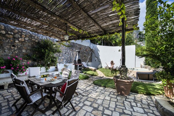 Foto van Appartement aan de kust van Amalfi met jacuzzi - Vakantiehuis in  - Untagged