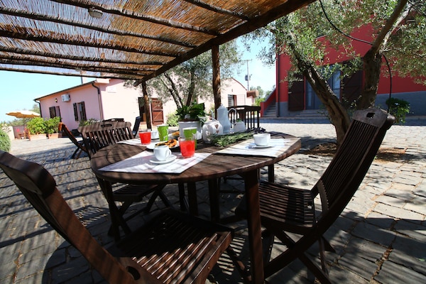 Foto van Boerderij in Montalto bij zandstranden - Vakantiehuis in Montalto di Castro - TerraceBalcony