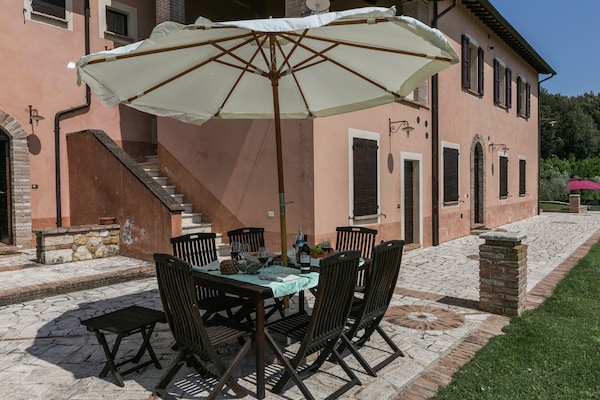 Foto van Boerderij in Montoro bij kasteel - Vakantiehuis in Montoro - TerraceBalcony