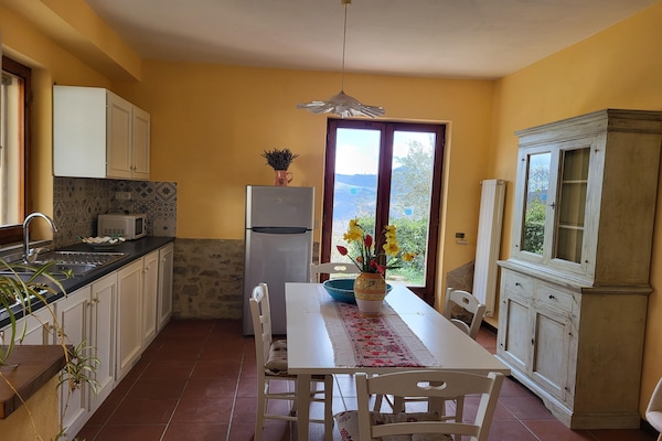 Foto van Rustiek toevluchtsoord in Umbrië - Vakantiehuis in Monte Santa Maria Tiberina - DiningRoom