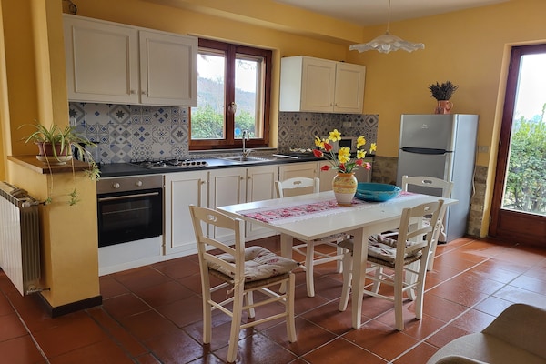 Foto van Rustiek toevluchtsoord in Umbrië - Vakantiehuis in Monte Santa Maria Tiberina - DiningRoom