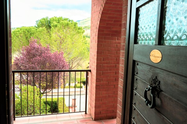 Foto van Vakantiehuis bij Monte Subasio Assisi - Vakantiehuis in Assisi - ExteriorSummer