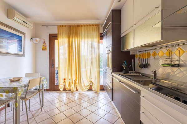 Foto van Appartamento con giardino, een merrie 300 meter - Vakantiehuis in Lu Bagnu - Kitchen