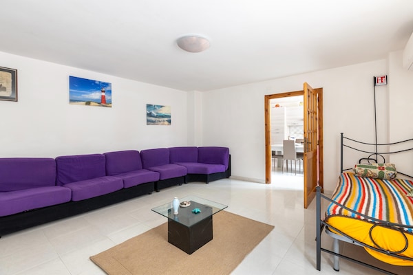 Foto van Su due livelli, con aria condizionata - Vakantiehuis in Castelsardo - LivingRoom