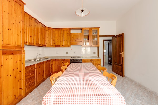 Foto van Appartement met zeezicht in het historische - Vakantiehuis in Castelsardo - Kitchen