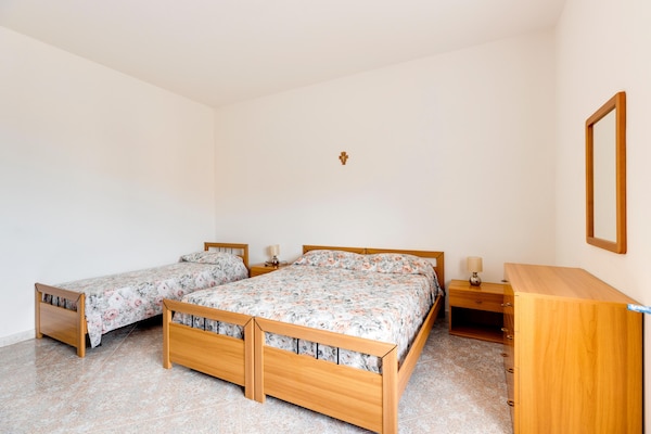 Foto van Appartement met zeezicht in het historische - Vakantiehuis in Castelsardo - BedRoom