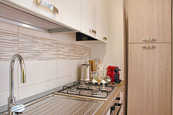 Foto van Appartement in Casale met wijngaard uitzicht - Vakantiehuis in Moncucco Torinese - Kitchen