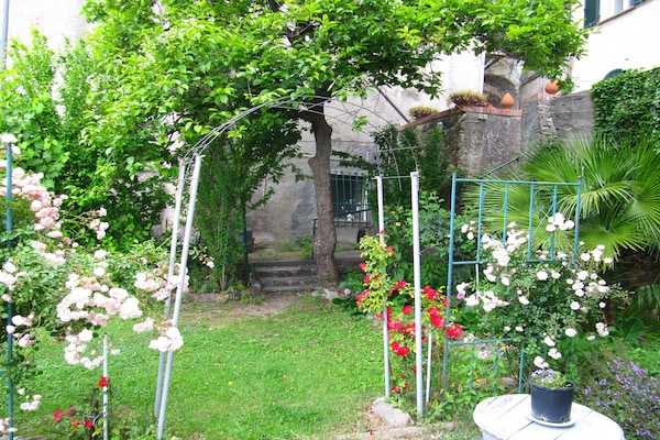 Foto van Rustig verblijf in de Ligurische heuvels - Vakantiehuis in Stellanello - GardenSummer