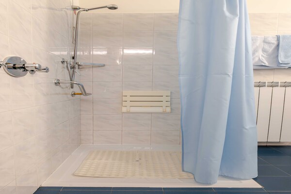 Foto van Hotel 3 Comfort en sereniteit Hart van Ventimiglia - Untagged