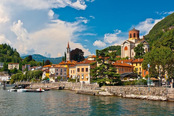 Foto van Vakantiehuis in Italië met uitzicht op de bergen - Vakantiehuis in Colmegna - AreaSummer5KM