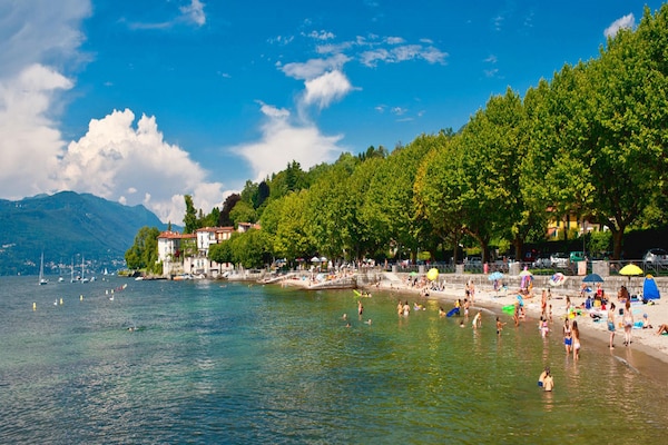 Foto van Vakantiehuis in Italië met uitzicht op de bergen - Vakantiehuis in Colmegna - AreaSummer5KM