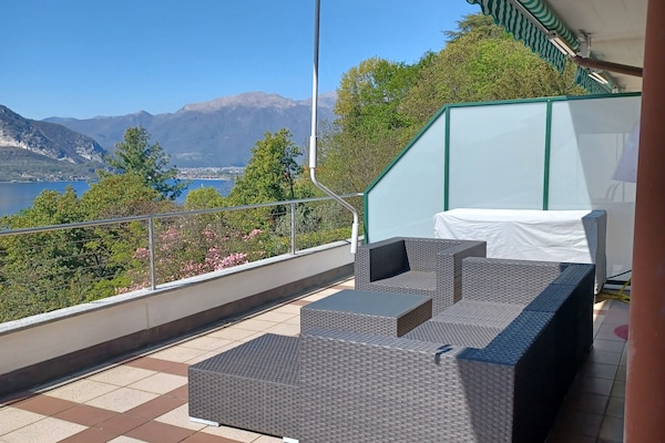 Foto van Appartement in Verbania bij meer en eilanden - Vakantiehuis in Verbania - TerraceBalcony