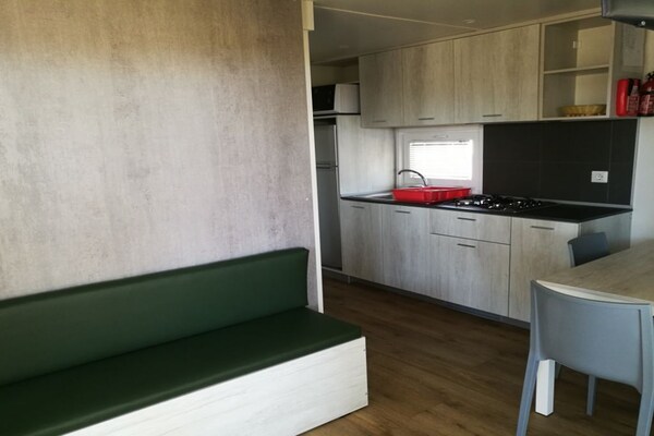 Foto van Lodge in het familiedorp Jesolo Mare - Vakantiehuis in Lido di Jesolo - LivingRoom