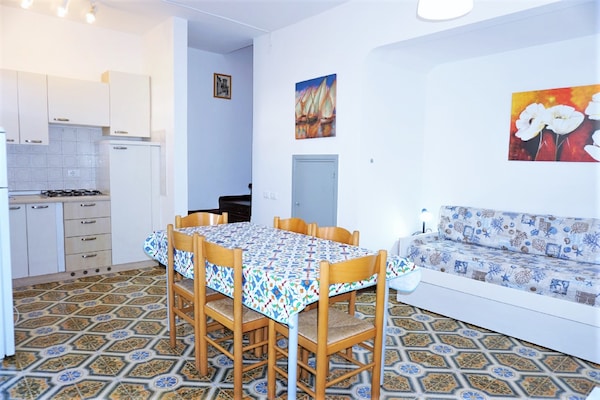 Foto van Villa in Caorle bij Spiaggia Tartaruga - Vakantiehuis in Porto Santa Margherita (VE) - LivingRoom