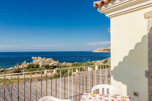 Foto van Appartement met zeezicht en een dakterras - Vakantiehuis in Santa Teresa Gallura - TerraceBalcony