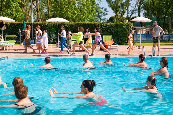 Foto van Gezellige stacaravan in Cesenatico - Vakantiehuis in Cesenatico - PoolOfHouse