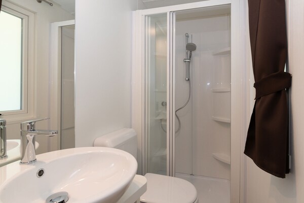 Foto van Lodge in het Marina Family Resort in Punta Marina - Vakantiehuis in Punta Marina Terme (Ravenna) - BathRoom