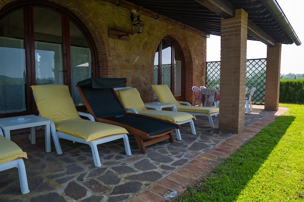 Foto van Romola Retreat: Toscaanse ontsnapping - Vakantiehuis in Montaione - GardenSummer