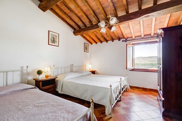 Foto van Rustiek Toscaans stenen huis - Vakantiehuis in Gambassi Terme-Fi - BedRoom