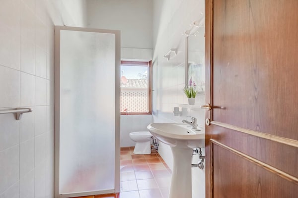 Foto van Rustiek Toscaans stenen huis - Vakantiehuis in Gambassi Terme-Fi - BathRoom