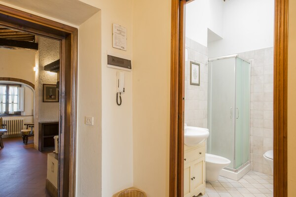 Foto van Boerderij in Castelfiorentino met Zwembad - Vakantiehuis in Castelfiorentino (FI) - BathRoom