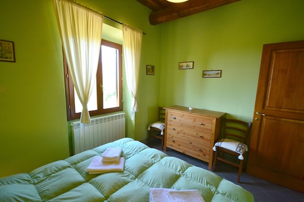 Foto van Prachtig appartement met zwembad - Vakantiehuis in Figline E Incisa Valdarno - BedRoom