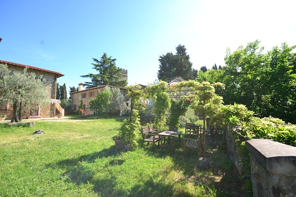 Foto van Prachtig appartement met zwembad - Vakantiehuis in Figline E Incisa Valdarno - GardenSummer