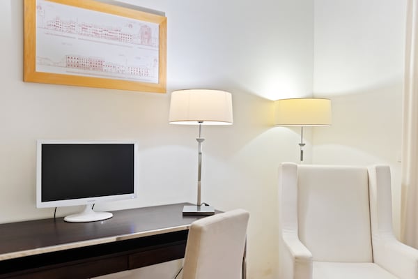 Foto van Verblijf in een tuin en wijnstreek - Vakantiehuis in Rignano Sull'arno - LivingRoom