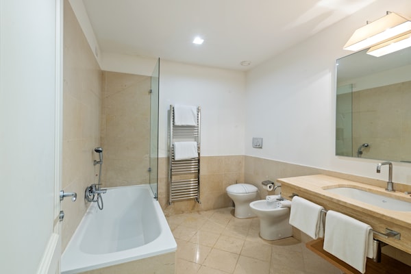 Foto van Verblijf in een tuin en wijnstreek - Vakantiehuis in Rignano Sull'arno - BathRoom