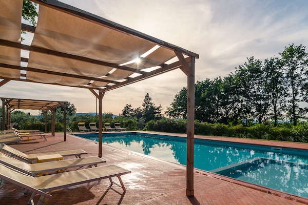Foto van Uitje naar een Toscaans landhuis - Vakantiehuis in Pian di scò - PoolOfHouse