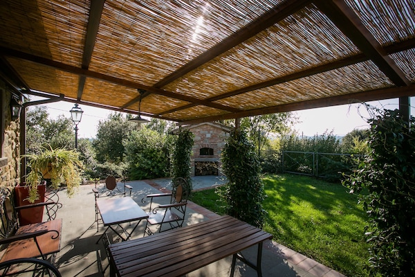 Foto van Tijdloos Toscaans vakantieverblijf - Vakantiehuis in  - TerraceBalcony