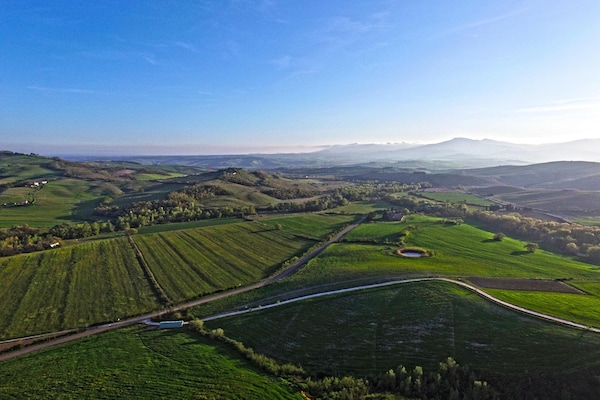 Foto van Elegant Toscaans vakantiehuis - Vakantiehuis in San Casciano dei Bagni - ViewSummer