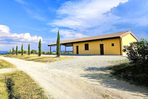 Foto van Appartement met zwembad in het hart van Toscane - Vakantiehuis in Montepulciano - ExteriorSummer