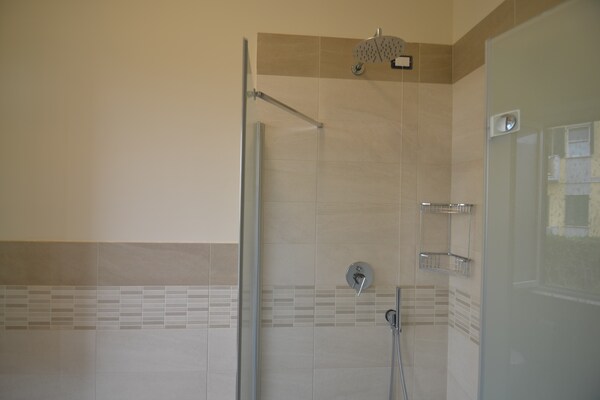 Foto van Vakantiehuis in Carrara aan Zee - Vakantiehuis in Carrara - BathRoom