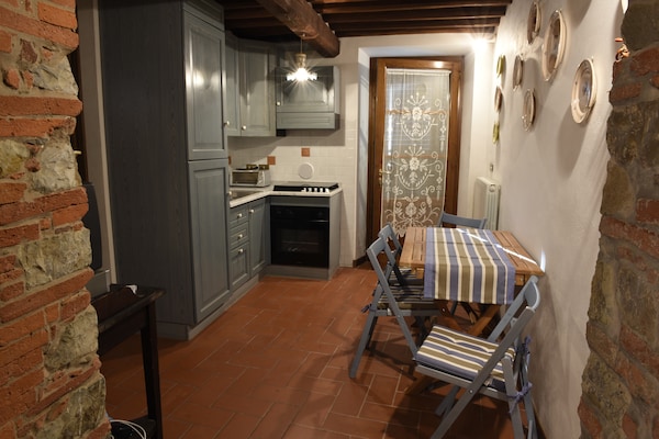 Foto van Huisje in San Gennaro met Privézwembad - Vakantiehuis in Capannori - Kitchen