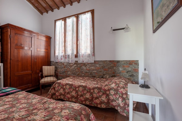 Foto van Mooi appartement met zwembad - Vakantiehuis in Peccioli - BedRoom