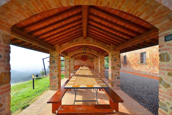 Foto van Peccioli Familie Retreat - Vakantiehuis in Peccioli - TerraceBalcony