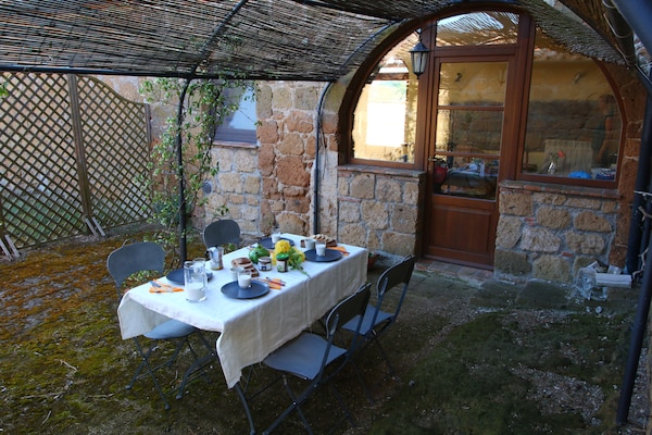 Foto van Uniek Sorano-verblijf met zwembad - Vakantiehuis in Sorano - TerraceBalcony