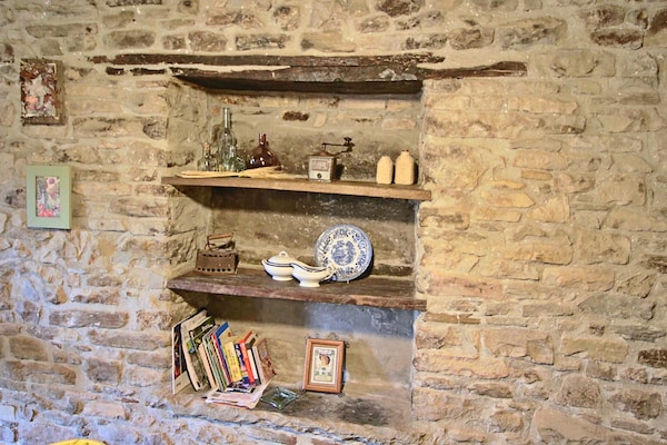 Foto van Boerderij in Apecchio met Zwembad - Vakantiehuis in Apecchio - Ambiance