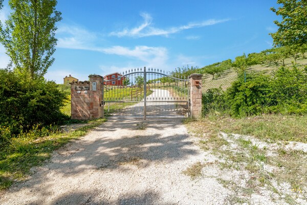 Foto van Landelijk uitje in Matelica - Vakantiehuis in Matelica - HallReception