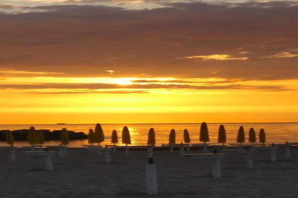 Foto van Tent in Marche bij Adriatische Zee - Vakantiehuis in Fermo - AreaSummer20KM
