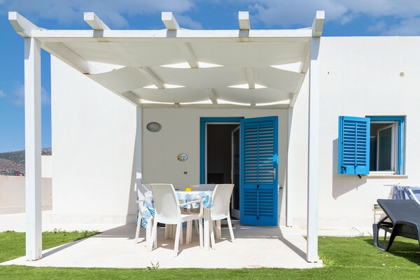 Foto van Appartement in Favignana met gedeeld zwembad - Vakantiehuis in Favignana - TerraceBalcony