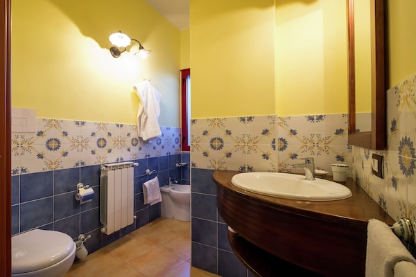 Foto van Vakantiehuis in Sciacca met Zwembad - Vakantiehuis in Sciacca - BathRoom